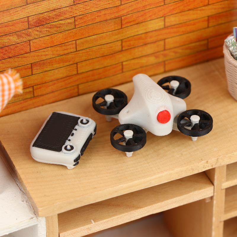 Drone - Miniatur-Simulationsdrohnenmodell mit Fernbedienung im Maßstab 1:12,